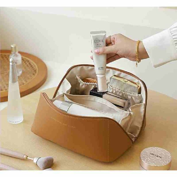 Leather Makeup Bag Travel makeup pouch - Image 5